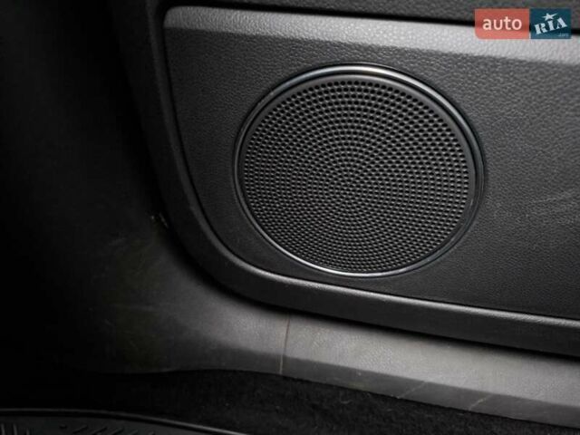 Чорний Форд Куга, об'ємом двигуна 2 л та пробігом 128 тис. км за 12999 $, фото 72 на Automoto.ua