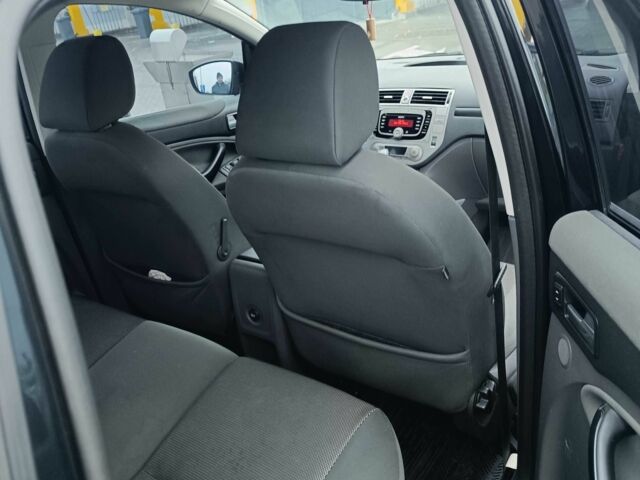 Форд Куга 2011 в Днепре (Днепропетровске) на Automoto.ua Черный Форд Куга, объемом двигателя 2.5 л и пробегом 161 тыс. км за 10200 $, фото 18 на Automoto.ua