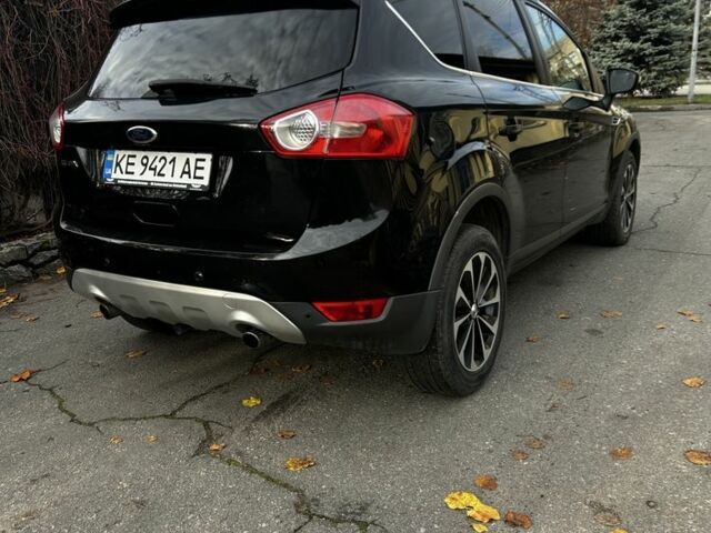 Чорний Форд Куга, об'ємом двигуна 2 л та пробігом 250 тис. км за 9850 $, фото 2 на Automoto.ua