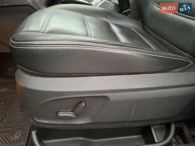 Чорний Форд Куга, об'ємом двигуна 2 л та пробігом 128 тис. км за 12999 $, фото 29 на Automoto.ua