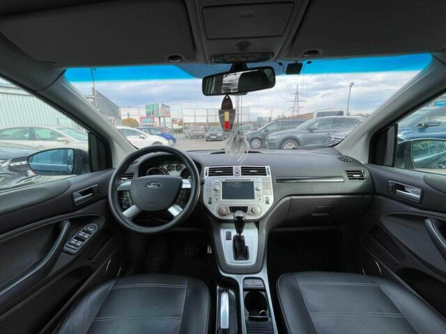 Чорний Форд Куга, об'ємом двигуна 2 л та пробігом 224 тис. км за 11300 $, фото 3 на Automoto.ua