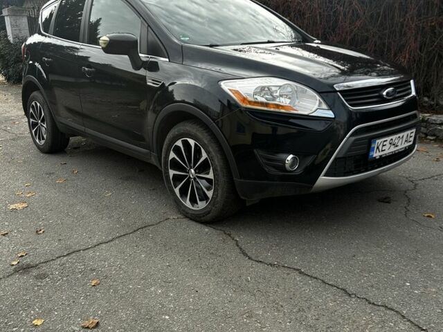 Чорний Форд Куга, об'ємом двигуна 2 л та пробігом 250 тис. км за 9850 $, фото 1 на Automoto.ua