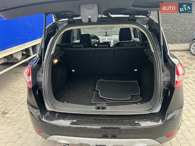 Чорний Форд Куга, об'ємом двигуна 2 л та пробігом 206 тис. км за 12300 $, фото 5 на Automoto.ua