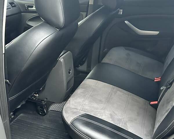 Чорний Форд Куга, об'ємом двигуна 2 л та пробігом 198 тис. км за 12500 $, фото 9 на Automoto.ua