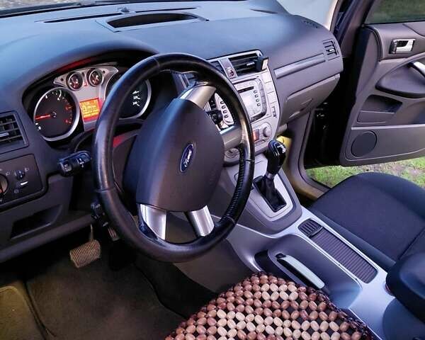 Чорний Форд Куга, об'ємом двигуна 2 л та пробігом 239 тис. км за 10600 $, фото 9 на Automoto.ua