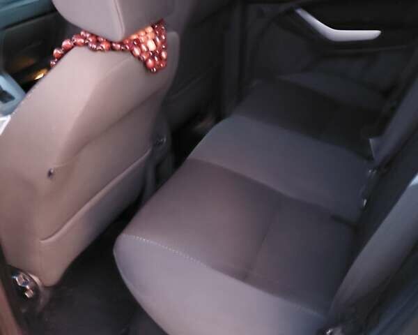 Чорний Форд Куга, об'ємом двигуна 2 л та пробігом 239 тис. км за 10600 $, фото 6 на Automoto.ua