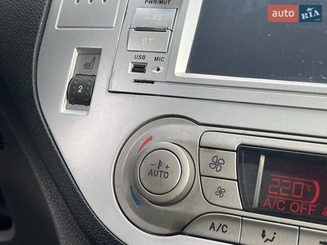 Черный Форд Куга, объемом двигателя 2 л и пробегом 224 тыс. км за 11300 $, фото 27 на Automoto.ua