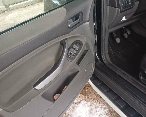 Форд Куга 2011 в Овруче на Automoto.ua Черный Форд Куга, объемом двигателя 2 л и пробегом 259 тыс. км за 10600 $, фото 17 на Automoto.ua