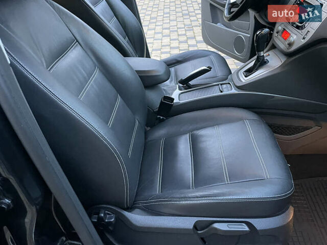 Черный Форд Куга, объемом двигателя 2.5 л и пробегом 216 тыс. км за 10500 $, фото 35 на Automoto.ua