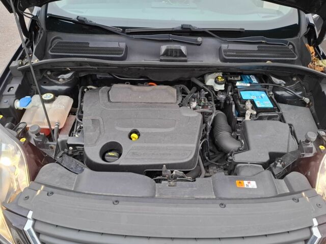 Чорний Форд Куга, об'ємом двигуна 2 л та пробігом 128 тис. км за 12999 $, фото 14 на Automoto.ua