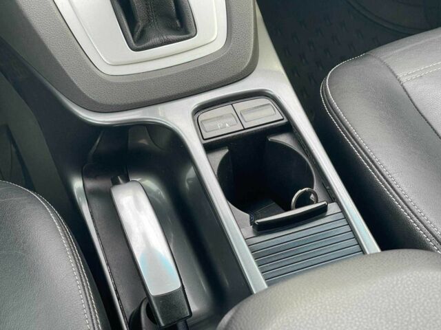 Чорний Форд Куга, об'ємом двигуна 2 л та пробігом 224 тис. км за 11300 $, фото 11 на Automoto.ua