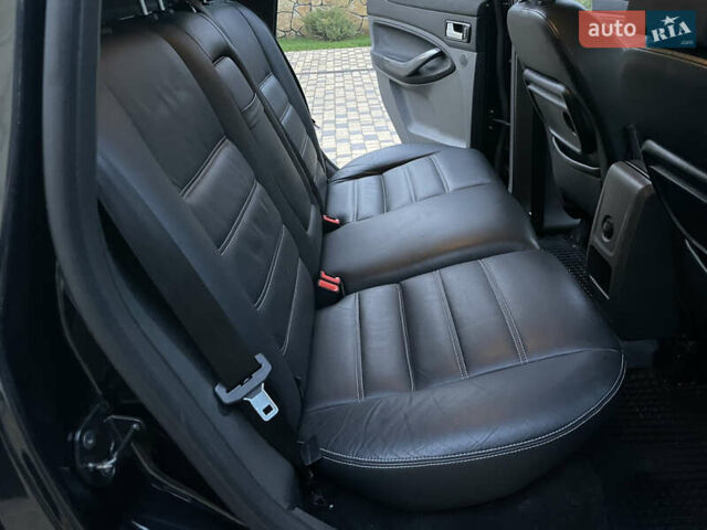Черный Форд Куга, объемом двигателя 2.5 л и пробегом 216 тыс. км за 10500 $, фото 40 на Automoto.ua