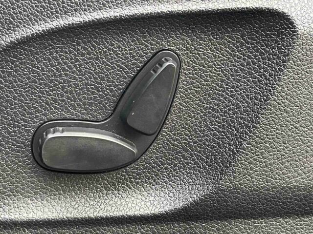 Чорний Форд Куга, об'ємом двигуна 2 л та пробігом 224 тис. км за 11300 $, фото 8 на Automoto.ua