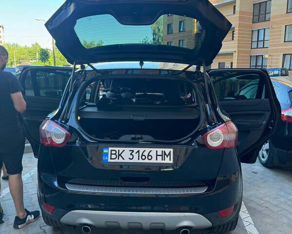 Черный Форд Куга, объемом двигателя 2 л и пробегом 220 тыс. км за 9700 $, фото 4 на Automoto.ua