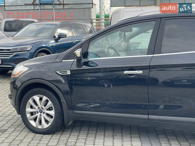 Черный Форд Куга, объемом двигателя 2 л и пробегом 224 тыс. км за 11300 $, фото 7 на Automoto.ua