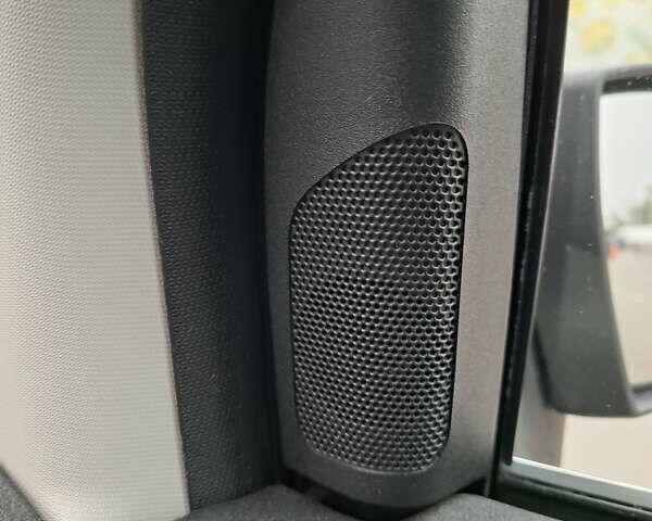 Чорний Форд Куга, об'ємом двигуна 2 л та пробігом 128 тис. км за 12999 $, фото 70 на Automoto.ua