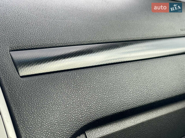 Черный Форд Куга, объемом двигателя 2 л и пробегом 224 тыс. км за 11300 $, фото 18 на Automoto.ua