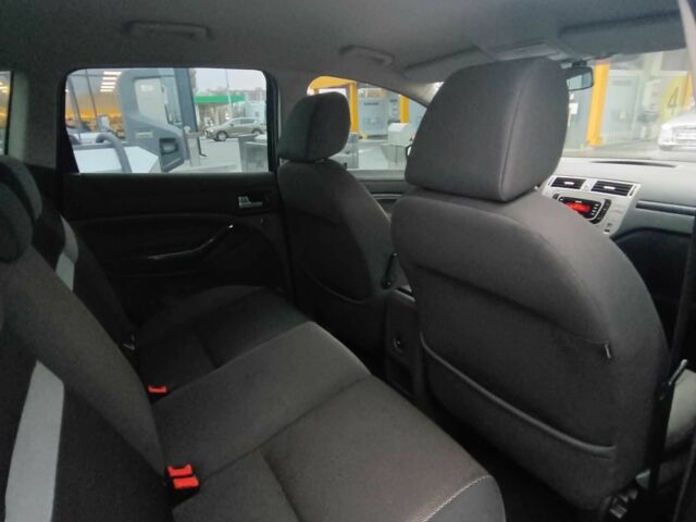 Форд Куга 2011 в Днепре (Днепропетровске) на Automoto.ua Черный Форд Куга, объемом двигателя 2.5 л и пробегом 161 тыс. км за 10200 $, фото 11 на Automoto.ua