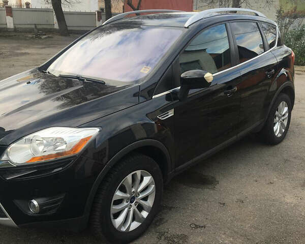 Черный Форд Куга, объемом двигателя 2 л и пробегом 190 тыс. км за 11500 $, фото 1 на Automoto.ua