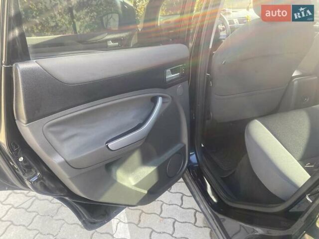 Чорний Форд Куга, об'ємом двигуна 2 л та пробігом 182 тис. км за 9700 $, фото 3 на Automoto.ua