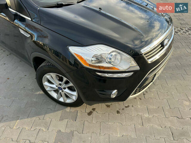 Черный Форд Куга, объемом двигателя 2 л и пробегом 248 тыс. км за 11000 $, фото 8 на Automoto.ua