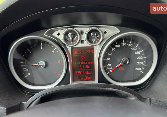 Форд Куга 2012 у Тернополі на Automoto.ua Чорний Форд Куга, об'ємом двигуна 2 л та пробігом 275 тис. км за 12200 $, фото 6 на Automoto.ua