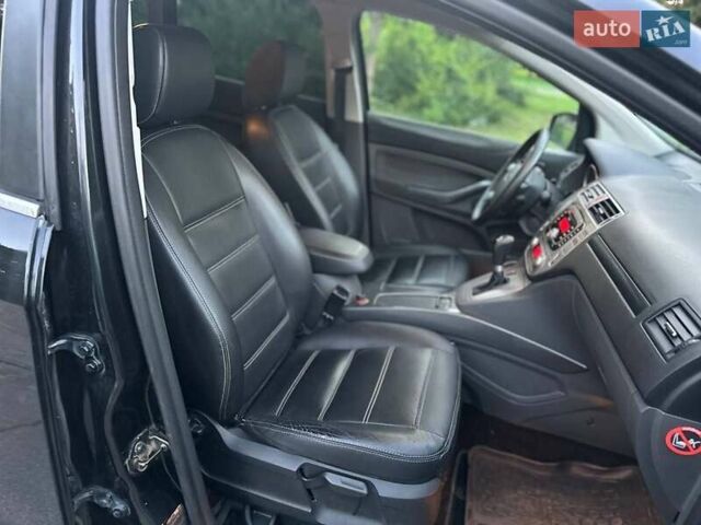 Черный Форд Куга, объемом двигателя 2 л и пробегом 215 тыс. км за 10450 $, фото 47 на Automoto.ua