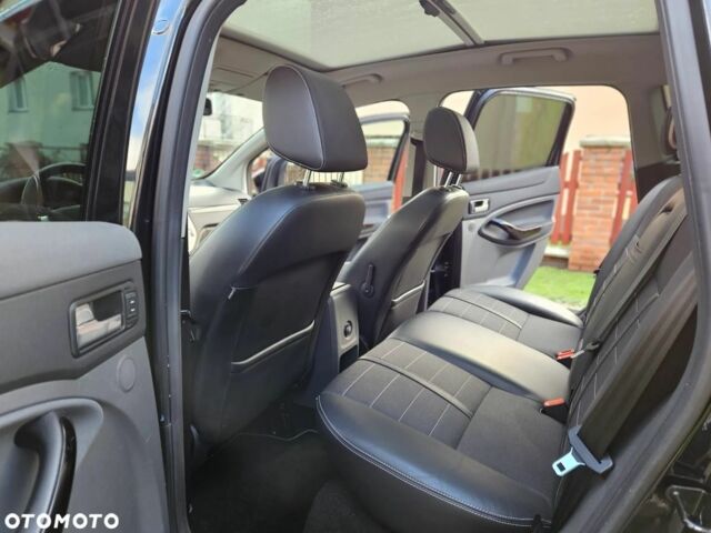 Черный Форд Куга, объемом двигателя 2 л и пробегом 197 тыс. км за 8300 $, фото 11 на Automoto.ua