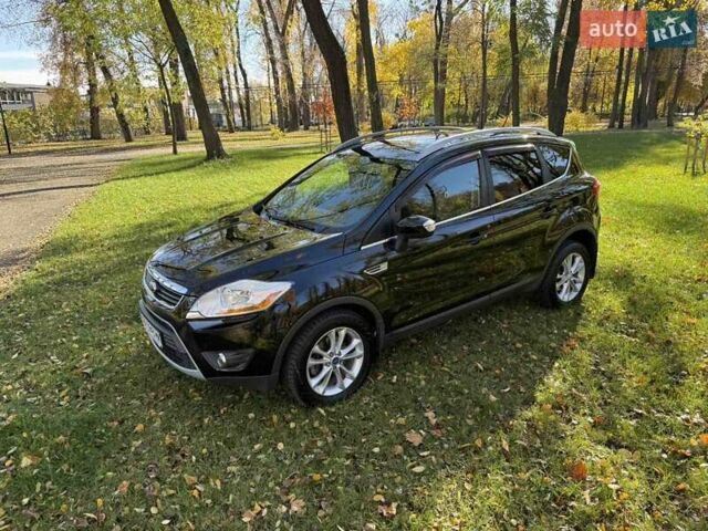 Форд Куга 2012 у Києві на Automoto.ua Чорний Форд Куга, об'ємом двигуна 2 л та пробігом 195 тис. км за 11350 $, фото 33 на Automoto.ua