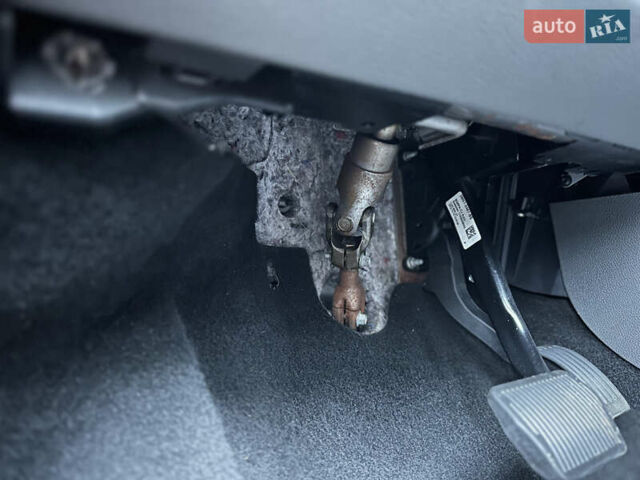 Чорний Форд Куга, об'ємом двигуна 2 л та пробігом 155 тис. км за 12500 $, фото 39 на Automoto.ua
