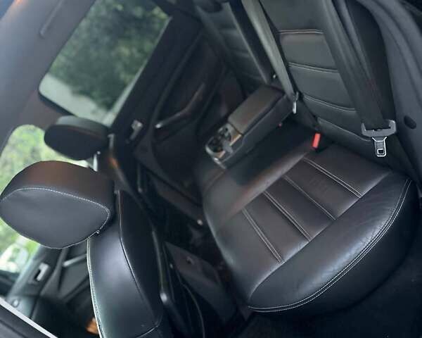 Черный Форд Куга, объемом двигателя 2 л и пробегом 215 тыс. км за 10450 $, фото 36 на Automoto.ua