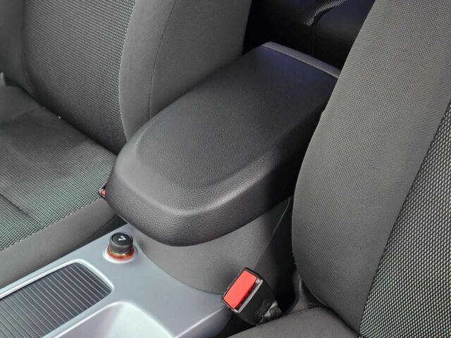 Черный Форд Куга, объемом двигателя 0 л и пробегом 160 тыс. км за 10999 $, фото 10 на Automoto.ua