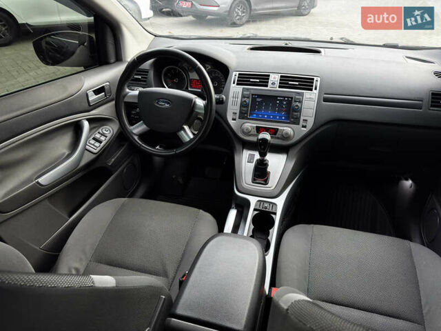 Черный Форд Куга, объемом двигателя 2.5 л и пробегом 160 тыс. км за 10900 $, фото 18 на Automoto.ua