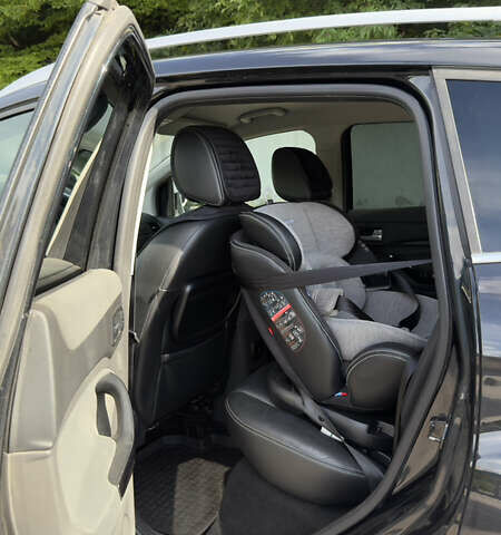 Форд Куга 2012 у Тернополі на Automoto.ua Чорний Форд Куга, об'ємом двигуна 2 л та пробігом 275 тис. км за 12200 $, фото 9 на Automoto.ua