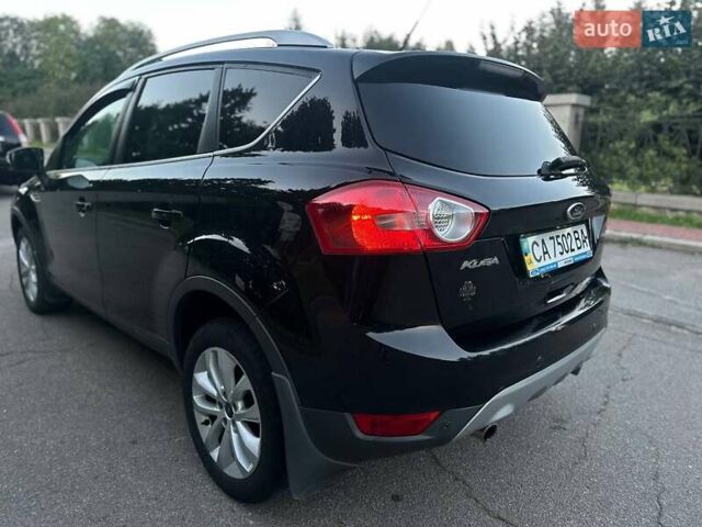 Черный Форд Куга, объемом двигателя 2 л и пробегом 215 тыс. км за 10450 $, фото 3 на Automoto.ua