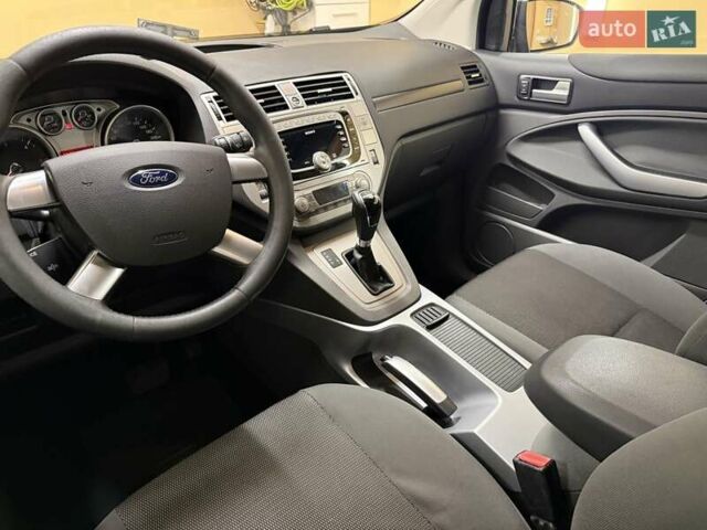 Форд Куга 2012 у Києві на Automoto.ua Чорний Форд Куга, об'ємом двигуна 2 л та пробігом 195 тис. км за 11350 $, фото 49 на Automoto.ua