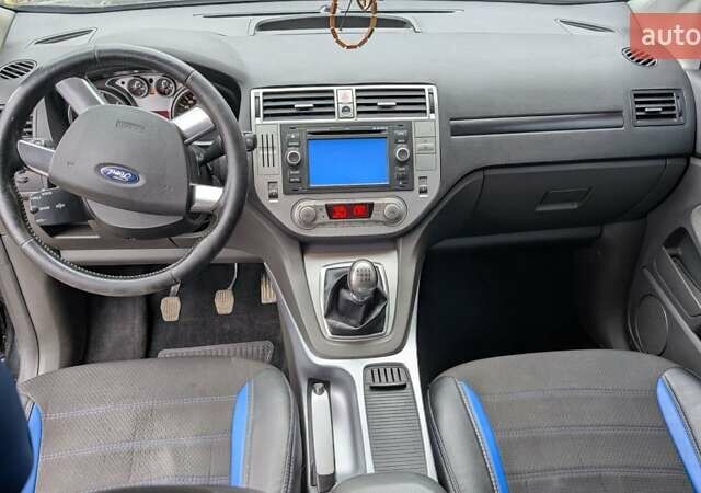 Черный Форд Куга, объемом двигателя 2 л и пробегом 150 тыс. км за 13500 $, фото 6 на Automoto.ua