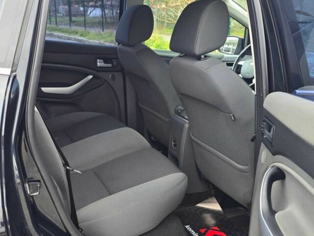 Черный Форд Куга, объемом двигателя 0 л и пробегом 160 тыс. км за 10999 $, фото 13 на Automoto.ua