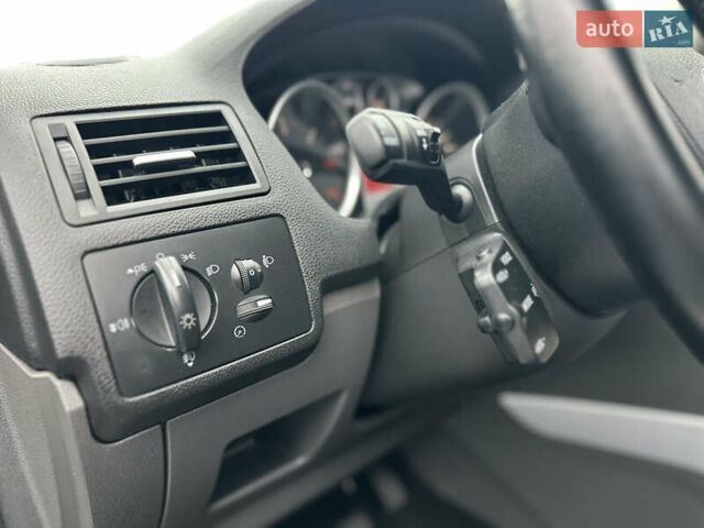 Чорний Форд Куга, об'ємом двигуна 2 л та пробігом 155 тис. км за 12500 $, фото 35 на Automoto.ua