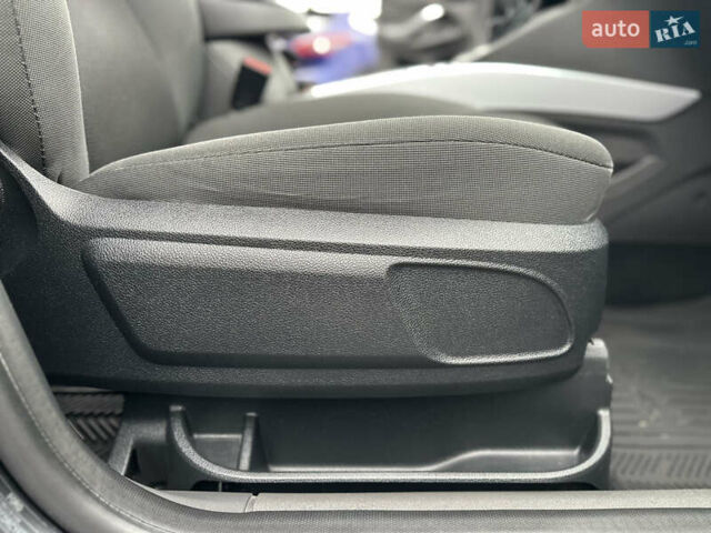 Чорний Форд Куга, об'ємом двигуна 2 л та пробігом 155 тис. км за 12500 $, фото 64 на Automoto.ua