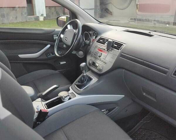 Черный Форд Куга, объемом двигателя 2 л и пробегом 219 тыс. км за 12530 $, фото 6 на Automoto.ua