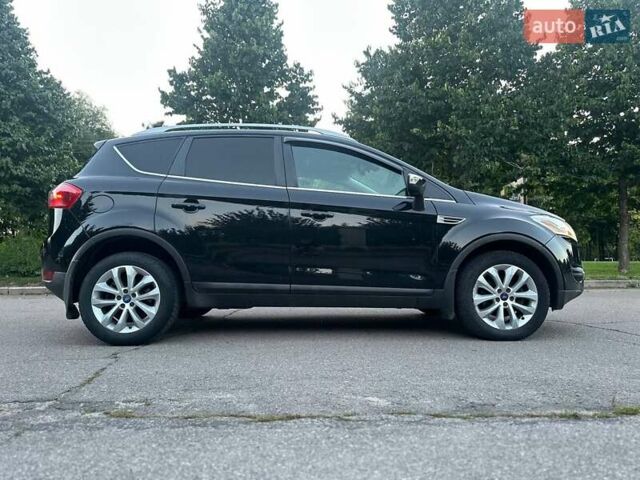 Черный Форд Куга, объемом двигателя 2 л и пробегом 215 тыс. км за 10450 $, фото 25 на Automoto.ua