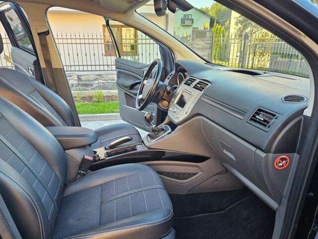 Черный Форд Куга, объемом двигателя 2 л и пробегом 197 тыс. км за 8300 $, фото 23 на Automoto.ua