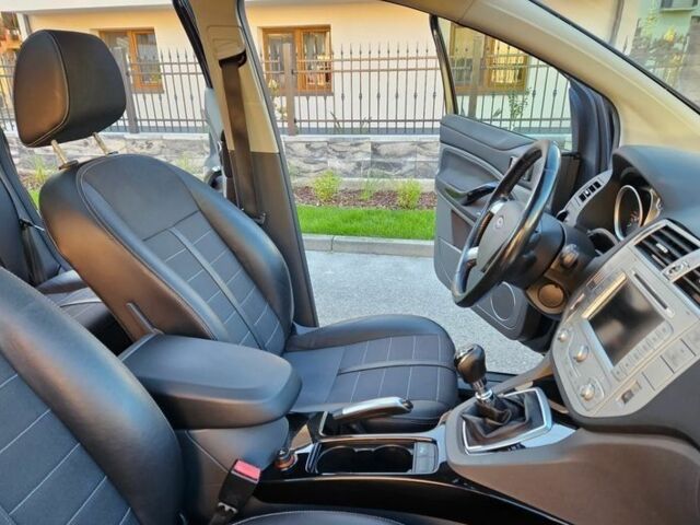 Черный Форд Куга, объемом двигателя 2 л и пробегом 197 тыс. км за 8300 $, фото 21 на Automoto.ua