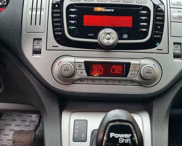 Черный Форд Куга, объемом двигателя 2 л и пробегом 191 тыс. км за 11200 $, фото 5 на Automoto.ua