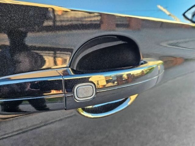 Черный Форд Куга, объемом двигателя 2 л и пробегом 197 тыс. км за 8000 $, фото 12 на Automoto.ua