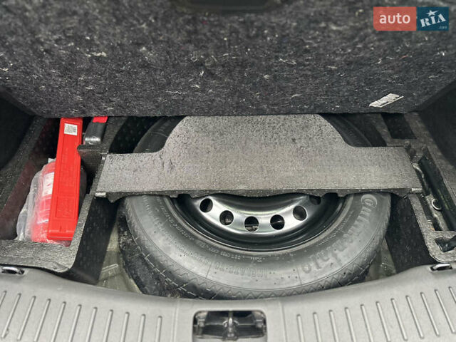 Чорний Форд Куга, об'ємом двигуна 2 л та пробігом 155 тис. км за 12500 $, фото 52 на Automoto.ua