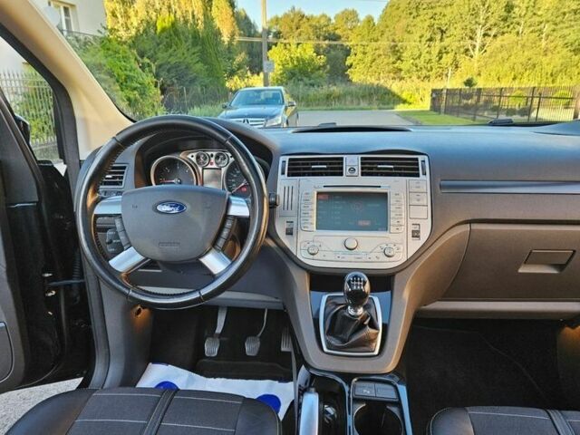 Черный Форд Куга, объемом двигателя 2 л и пробегом 197 тыс. км за 8300 $, фото 19 на Automoto.ua