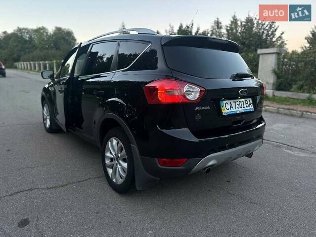 Черный Форд Куга, объемом двигателя 2 л и пробегом 215 тыс. км за 10450 $, фото 7 на Automoto.ua