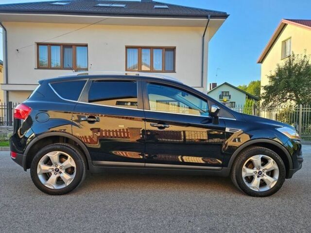 Черный Форд Куга, объемом двигателя 2 л и пробегом 197 тыс. км за 8000 $, фото 4 на Automoto.ua